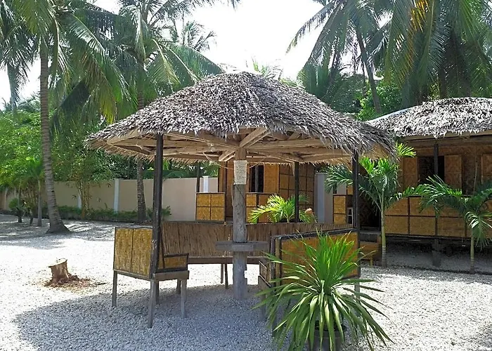 Luzmin Bh - Cottages And Bungalows