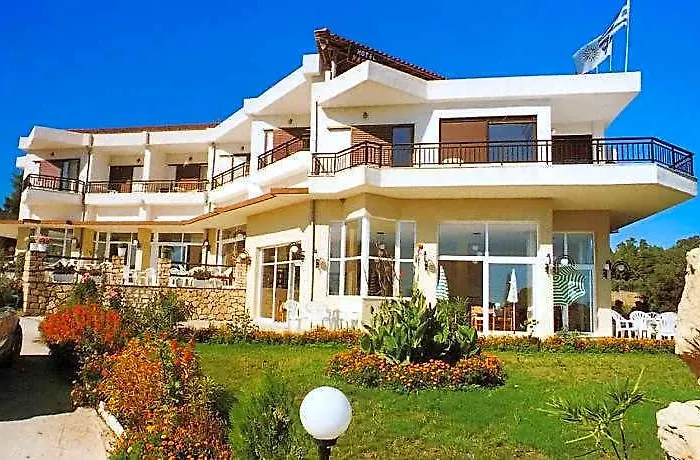 Pashos Hotel
