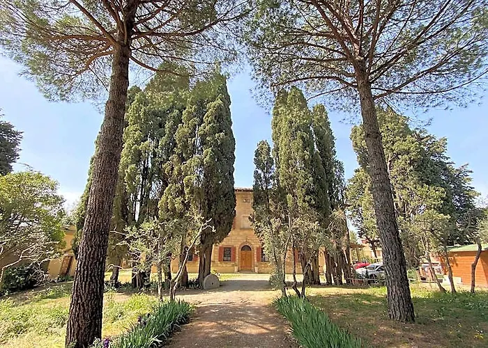 A Path Of Relaxation And History Between Vineyards And Olive Trees - 6 Pax