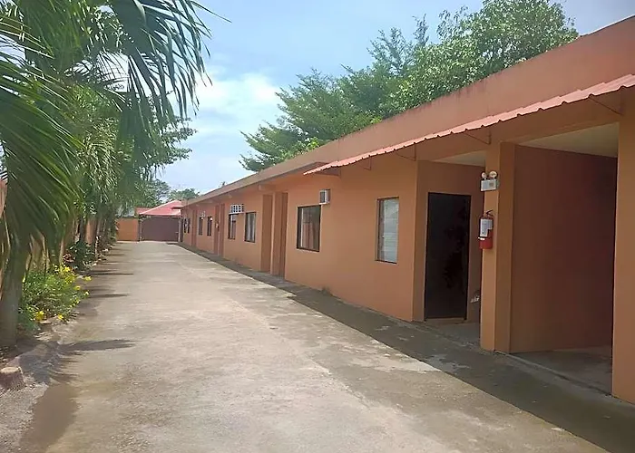 Oyo 1117 Casa Madrid