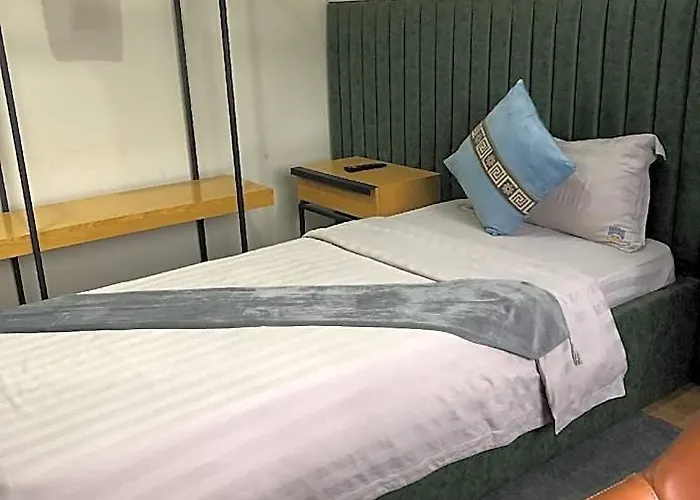 Hotel Uzeir