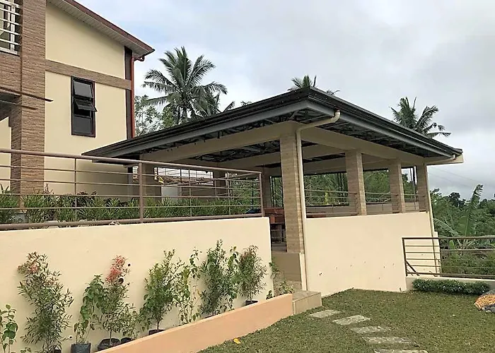 Oyo 1067 Villa Sofia At Silang