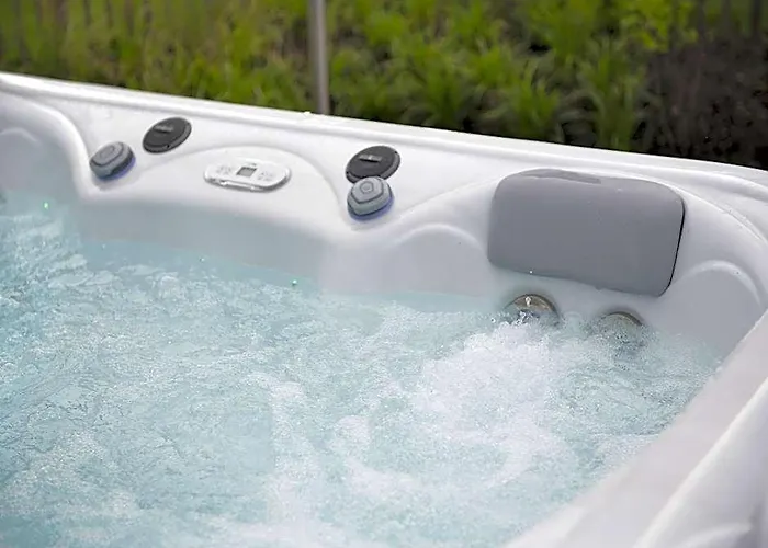 Stay With Outdoor Bubble Bath