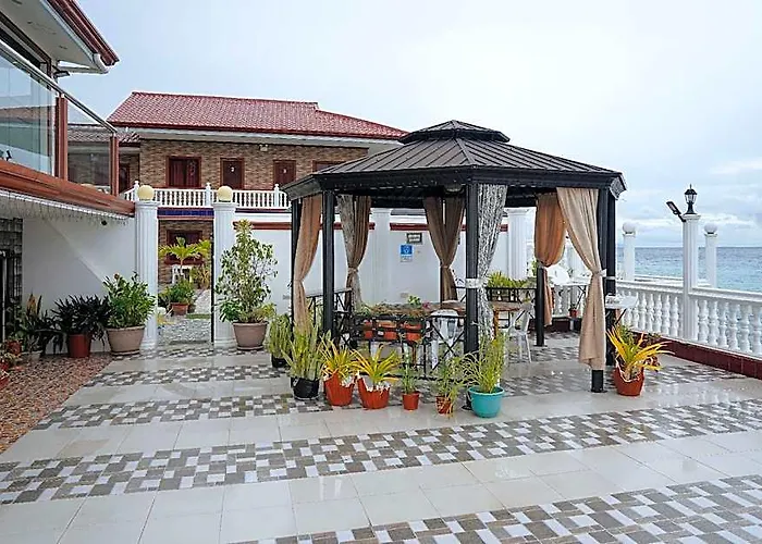 Reddoorz Plus @ Billys Resort Oslob