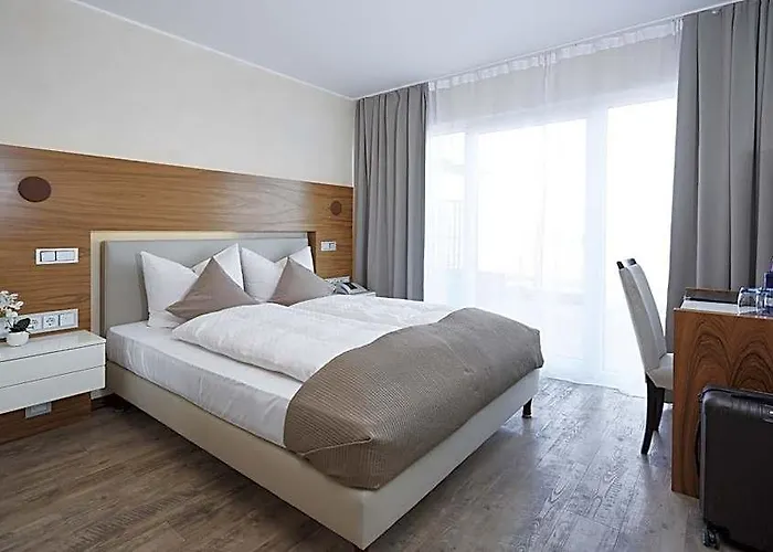 Kluet Hotel