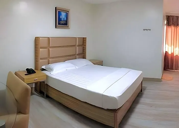 Meaco Royal Hotel Calbayog