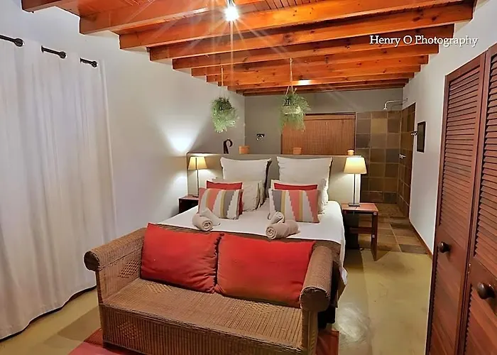Mangwa Valley Game Lodge