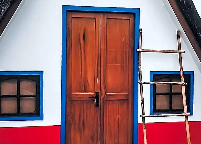 Trianglehuts