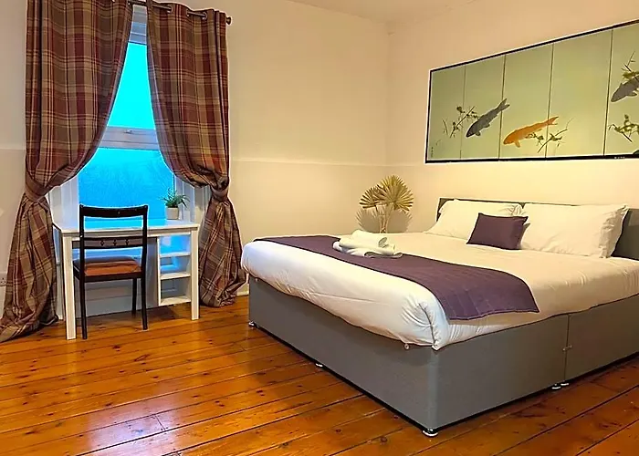 Guestling House
