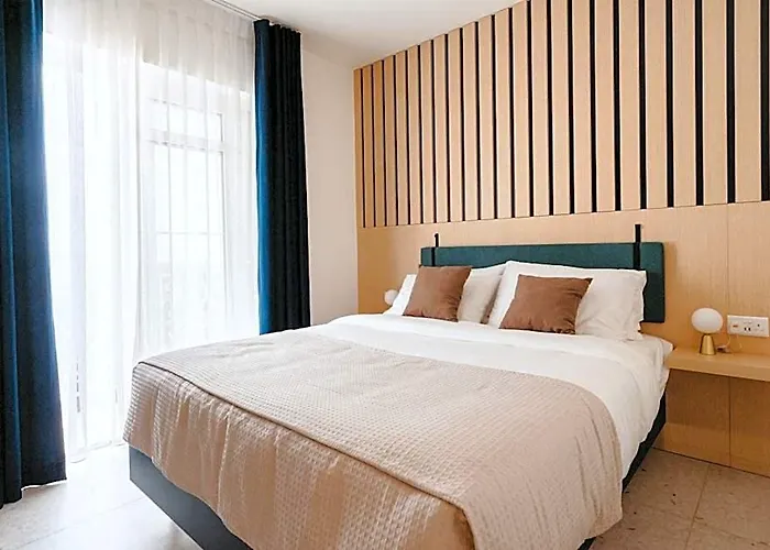 Townhouse17 Boutique Bed & Breakfast
