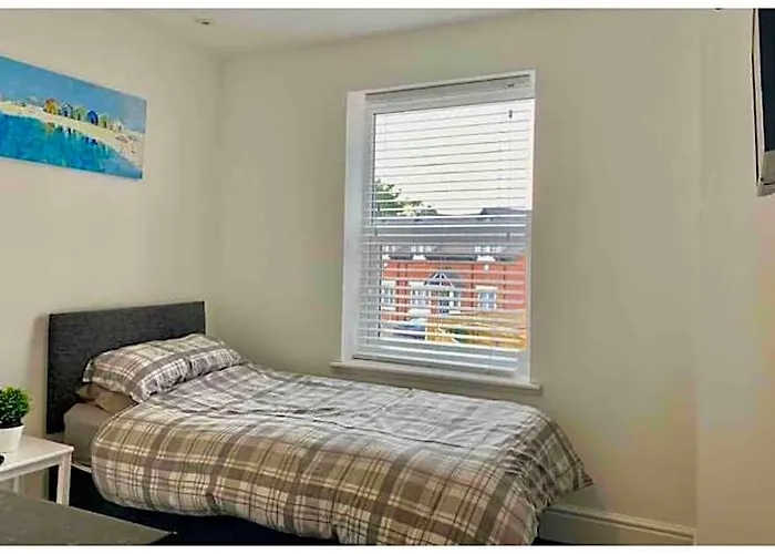 Hillcrest Studio Apartments
