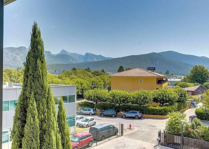 B&B Hotel Aubagne Gemenos