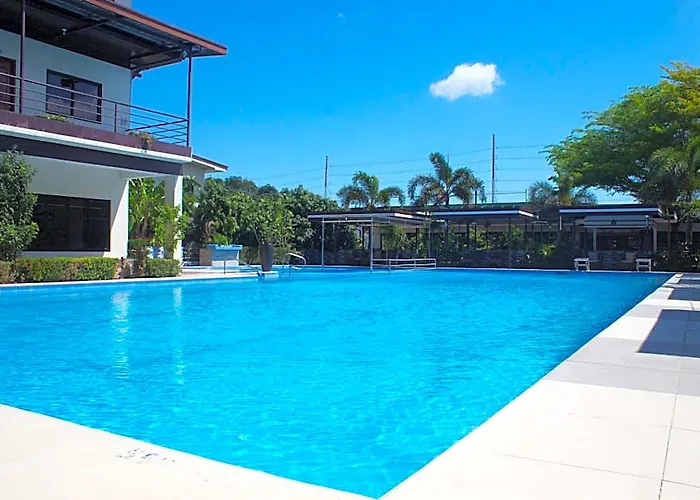 Maclare Resort
