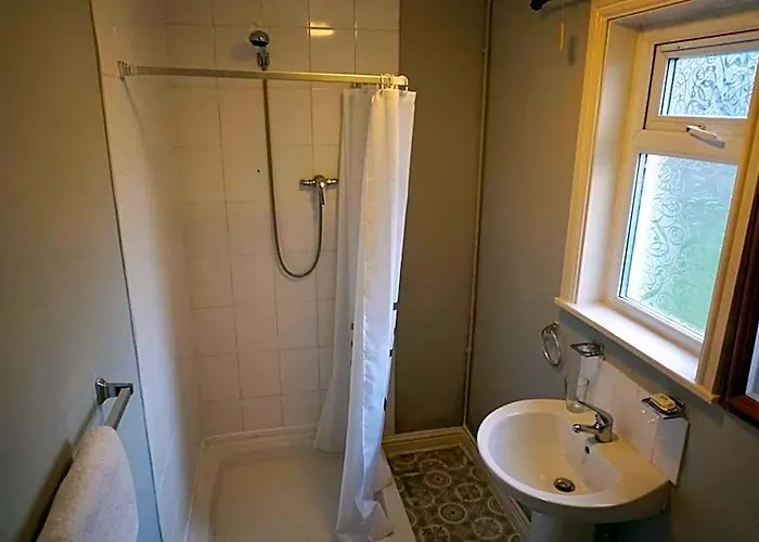 Adnans Hotel