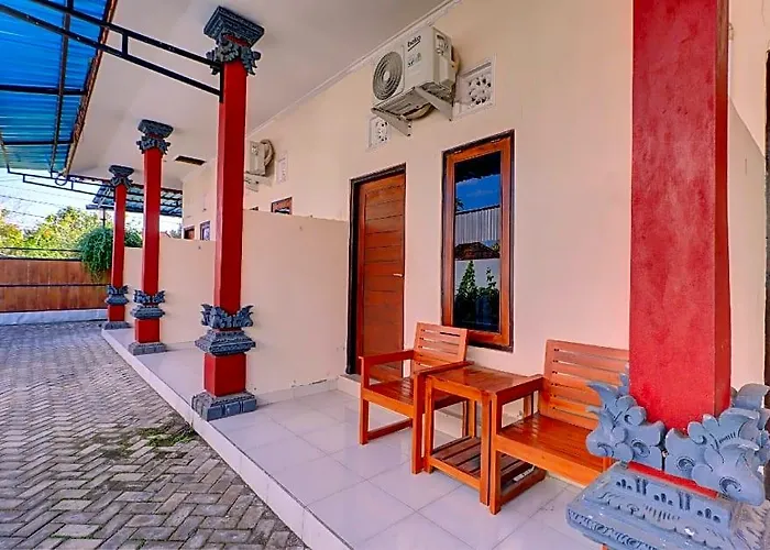 Oyo Life 92838 Kost Ibu Surya