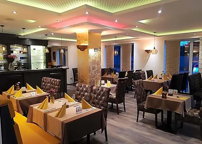 X-Hotel