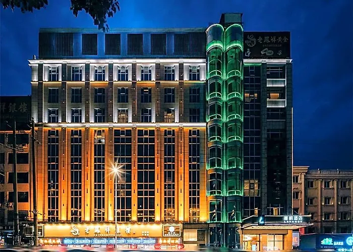 Lavande Hotel Yueyang County Fuya Branch