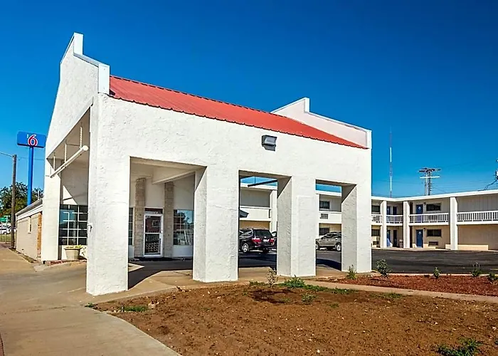 Motel 6-Childress, Tx