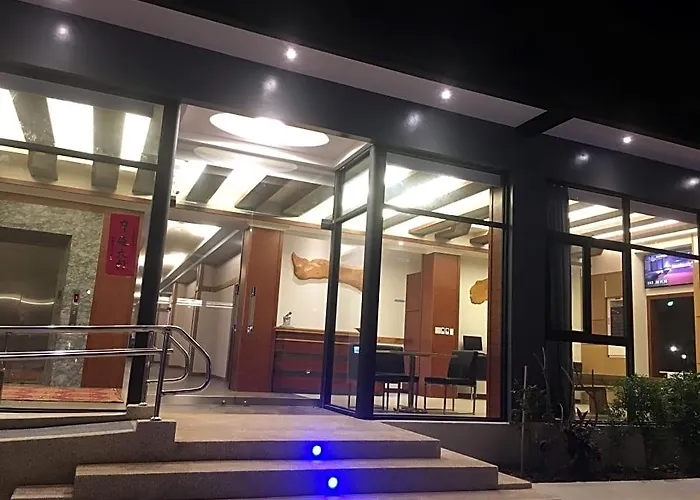 Wei Feng Motel Pingtung Branch
