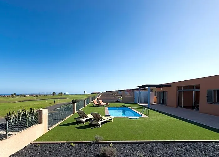 Villas Caleta Beach & Golf