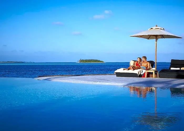 Komandoo Island Resort & Spa