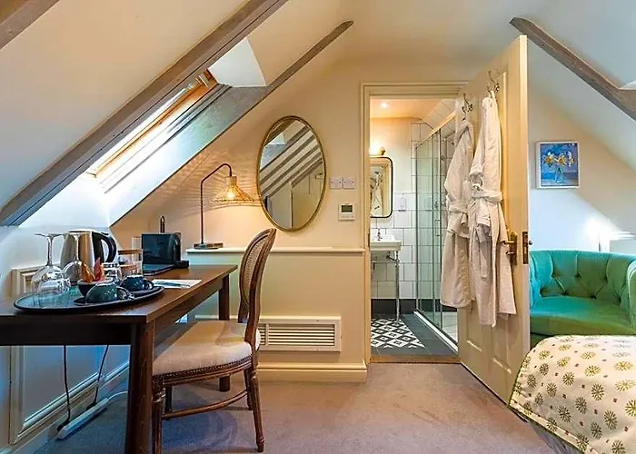 The Hoste And The Vine House Hotels