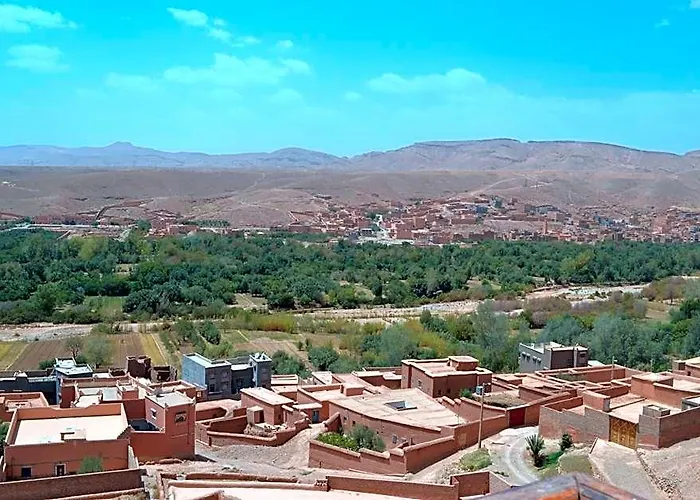 Hotel Almanader