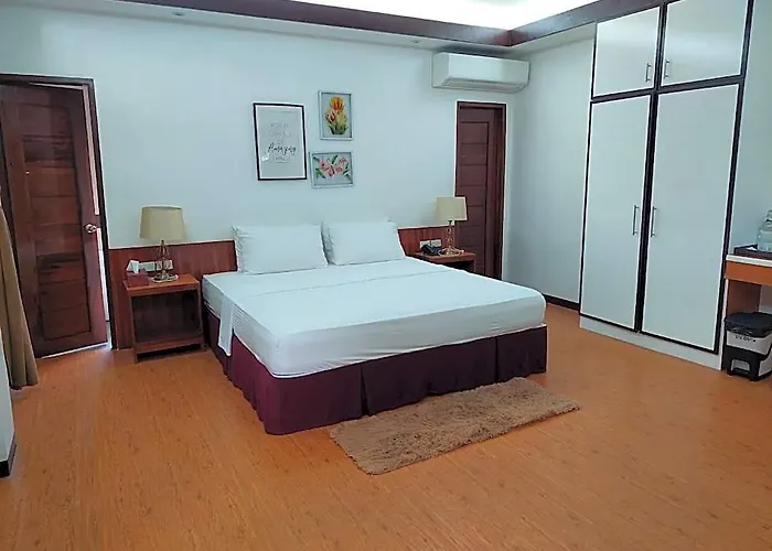 Maclare Resort