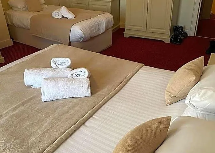 George Hotel