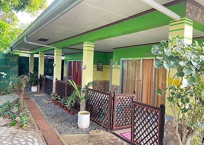 Angela'S Pool Resort