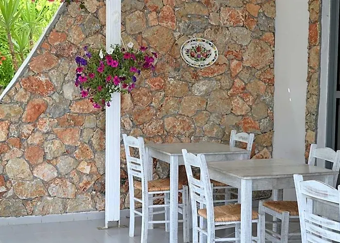Hotel Irini