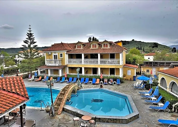 Elpida Hotel