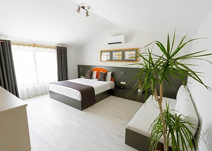 West House Exclusive Hotel