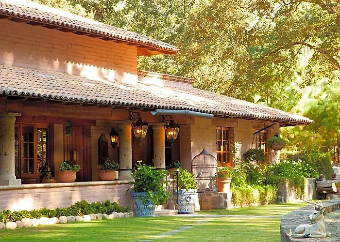Sierra Lago Resort & Spa