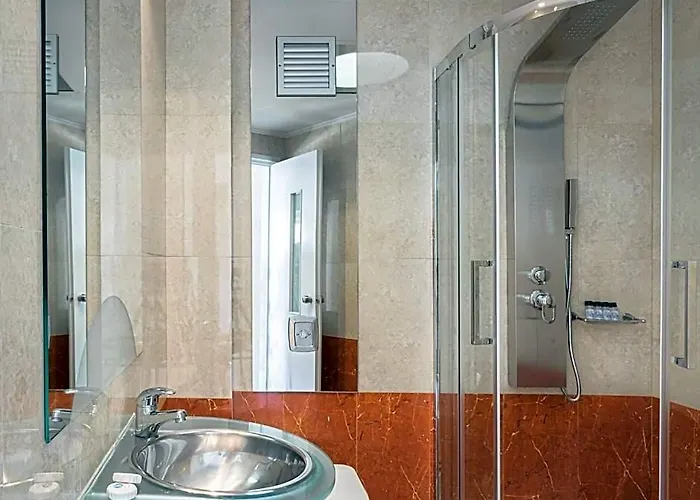 Kreoli Suites Glyfada
