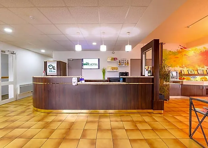 Brit Hotel Confort Cambrai