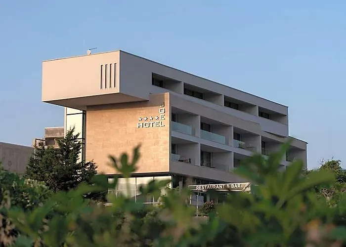 Joel Hotel