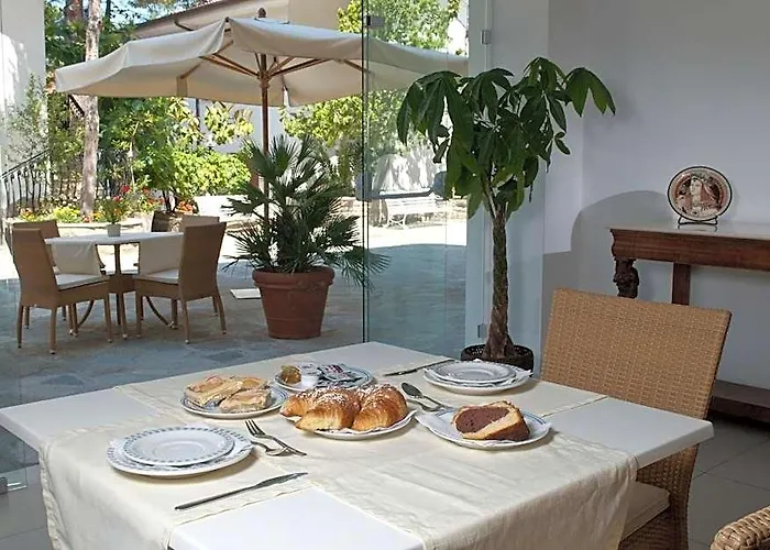 Hotel Paradiso