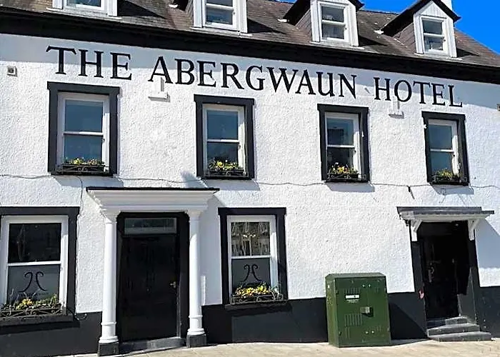 Jt Abergwaun Hotel