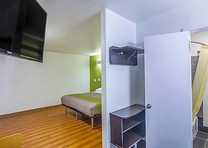 Motel 6-Childress, Tx