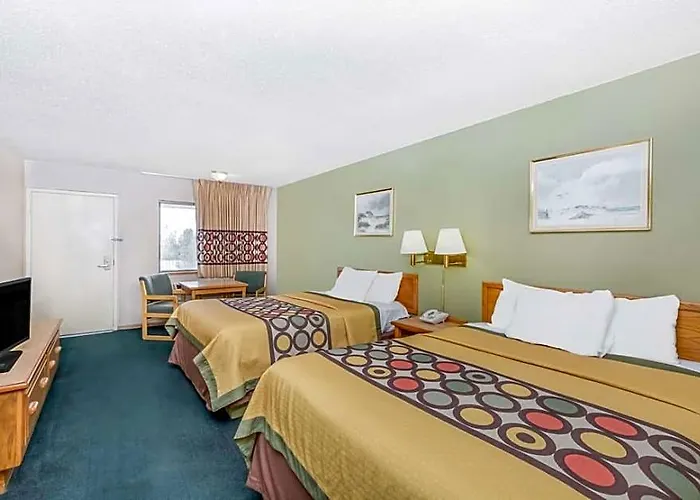 Super 8 By Wyndham Butler