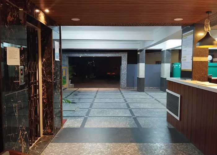 Super Collection O Rio Kondapur Near Rahavendra Colony
