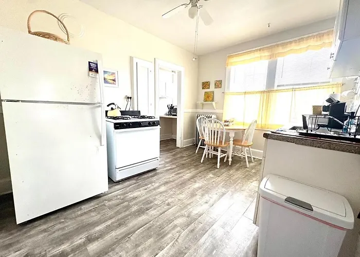 The Elizabeth Suite B2