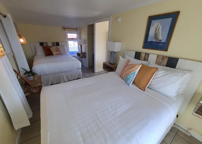 Sunny Cove Motel
