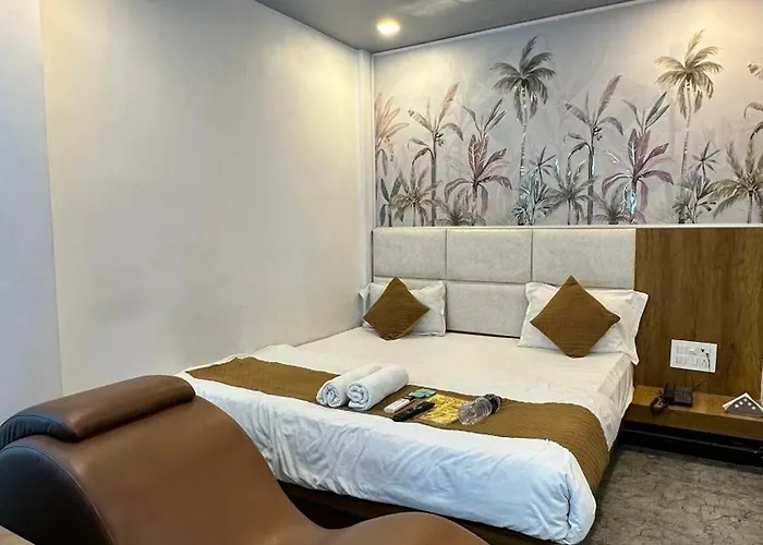 Hotel Secure Inn Kadodara Road