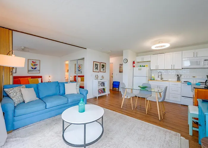 Fort Myers Beach Studio W/ Balcony & Views!