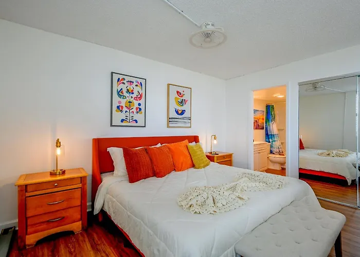 Fort Myers Beach Studio W/ Balcony & Views!
