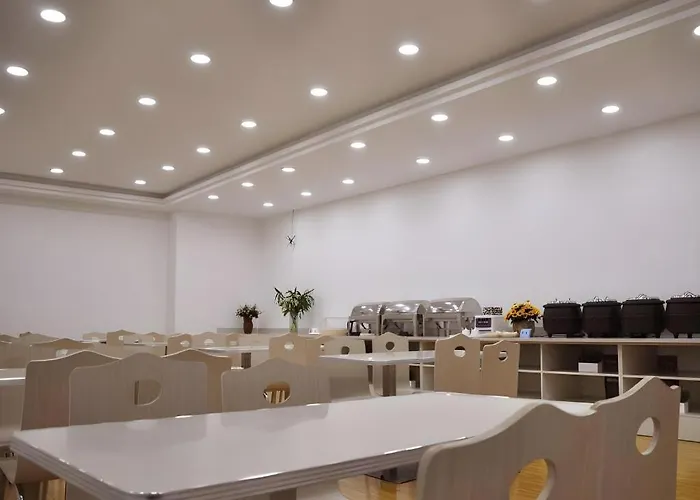 Greentree Inn Haixi Geermu Southern Suburbs Express Hotel