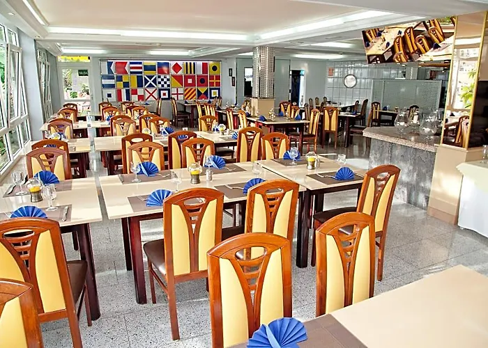Aparthotel Curasol