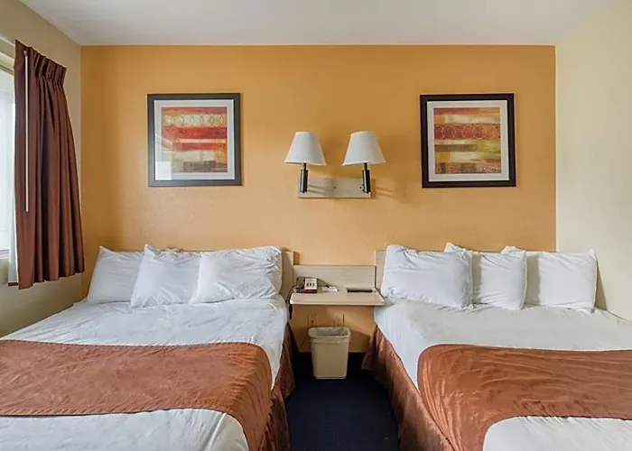 Days Inn By Wyndham New Philadelphia